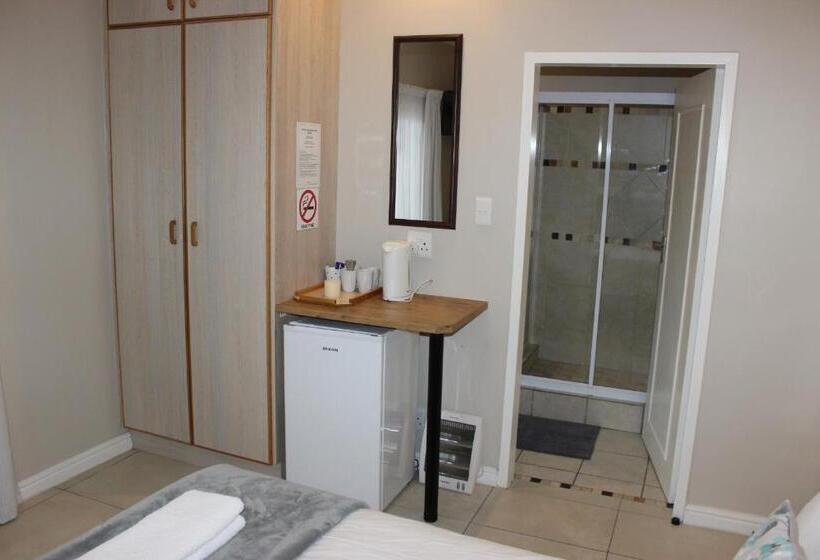 Metime Guesthouse & Self Catering