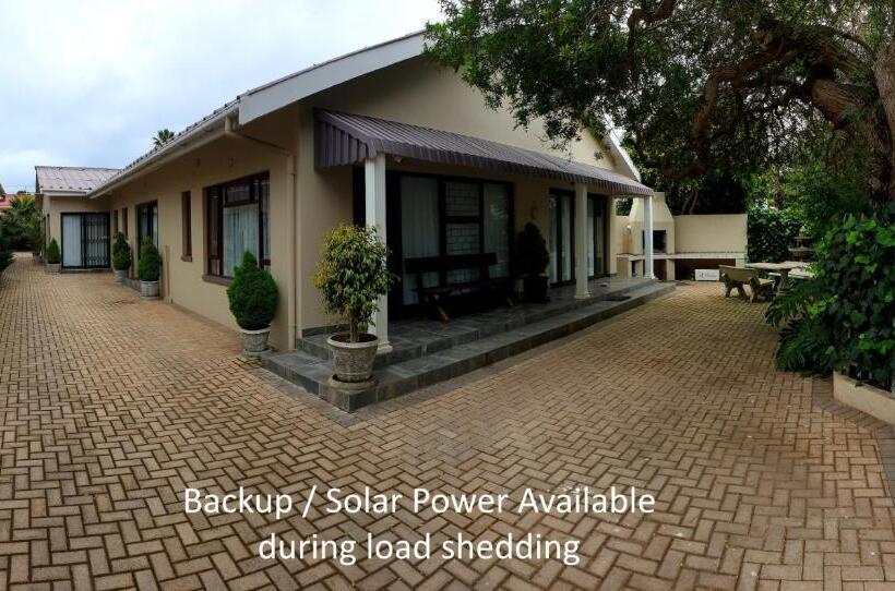 Metime Guesthouse & Self Catering