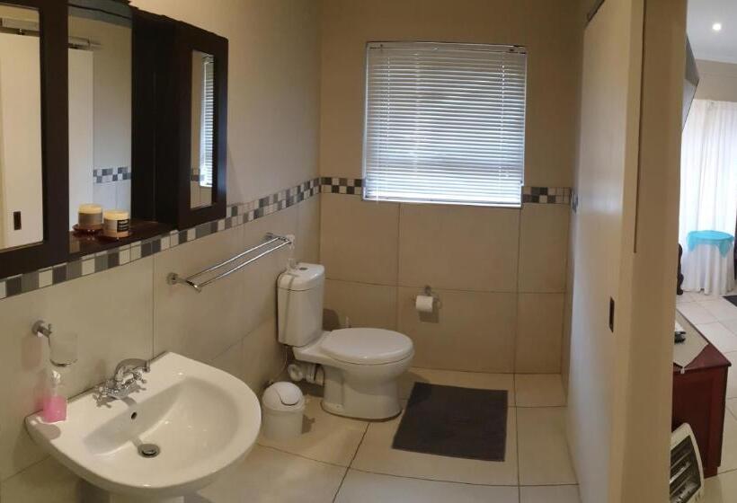 Metime Guesthouse & Self Catering