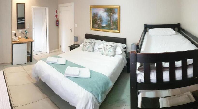 Metime Guesthouse & Self Catering