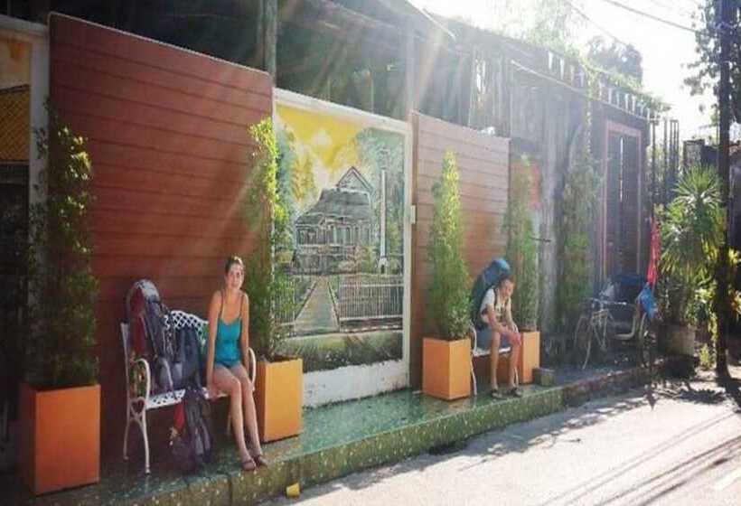 پانسیون Artist S Place Trat