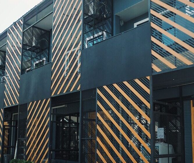پانسیون Indiego Space