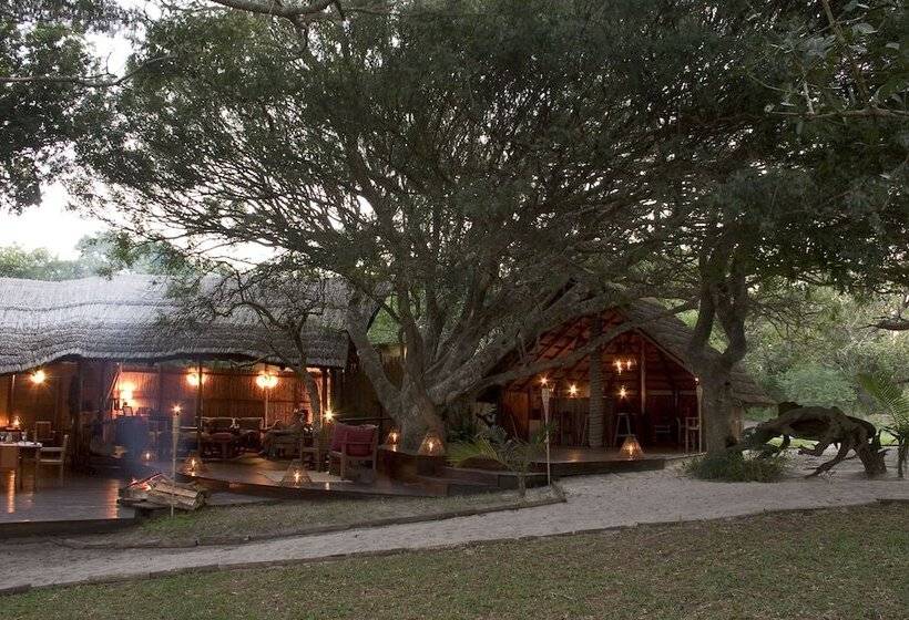 פנסיון Kosi Forest Lodge