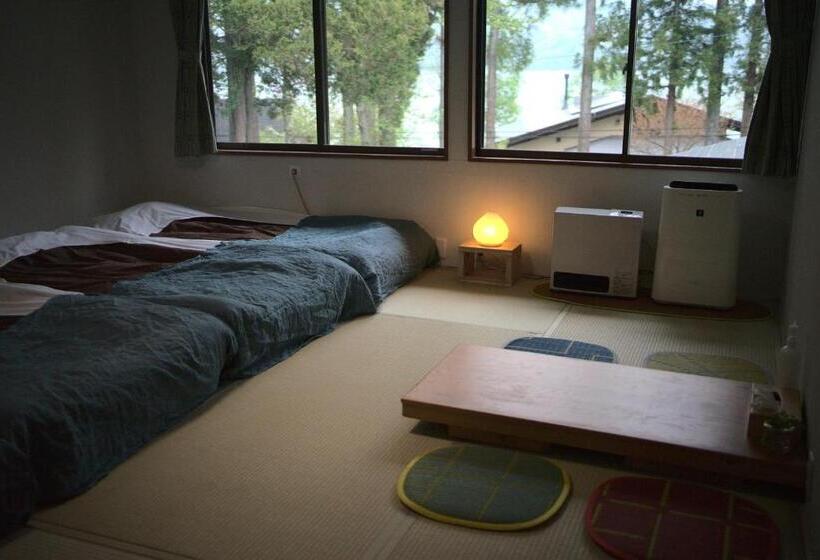 פנסיון Lamp Nojiriko