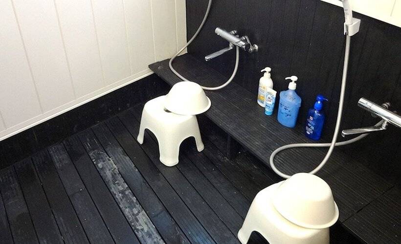 Пансион Minshuku Inn Shirahama Uminoyado