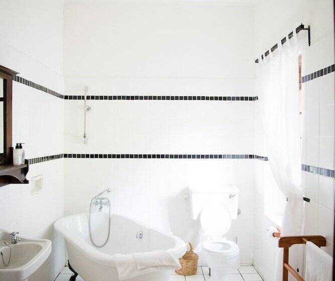 بنسيون Montpellier De Tulbagh