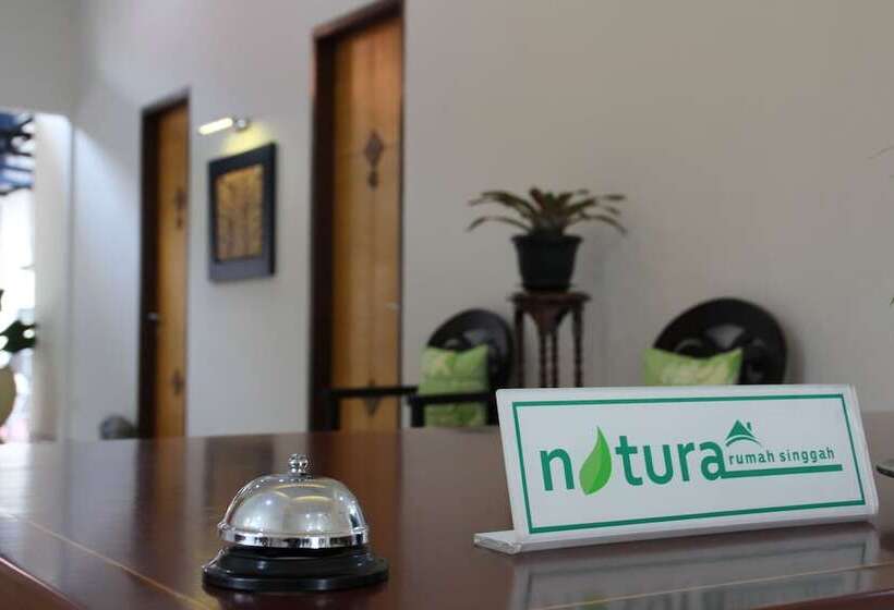 펜션 Natura Rumah Singgah Guest House