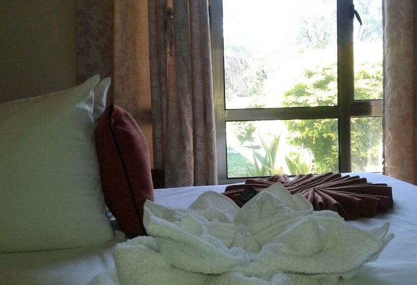 Пансион Okavango Roadside Guesthouse