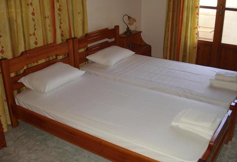 بنسيون Philoxenia Rooms