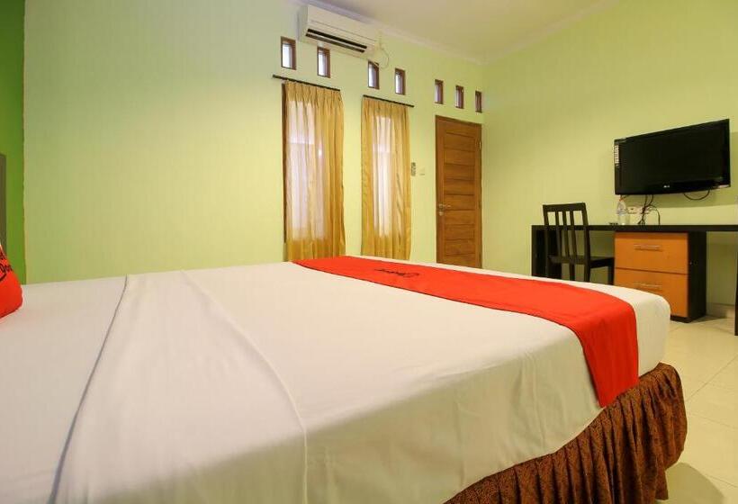 膳宿费 Reddoorz Plus @ Taman Siswa 2