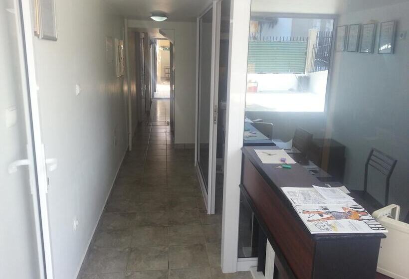 بنسيون The Quiet Corner Guest House