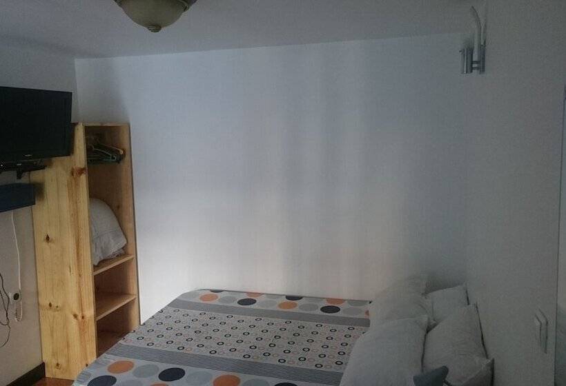 بنسيون The Quiet Corner Guest House