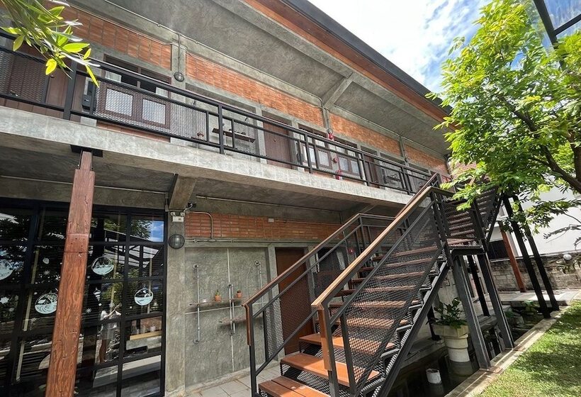 Пансион The Wishes Hotel At Chiangmai