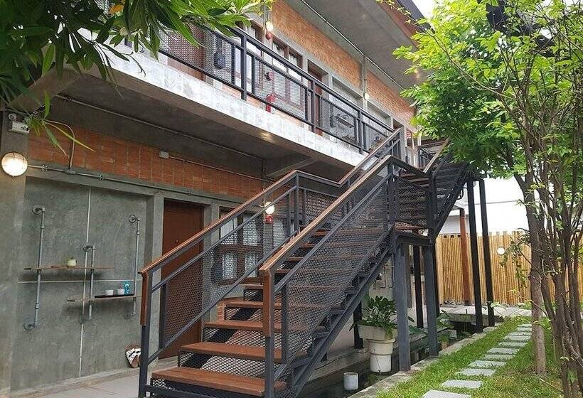 Пансион The Wishes Hotel At Chiangmai