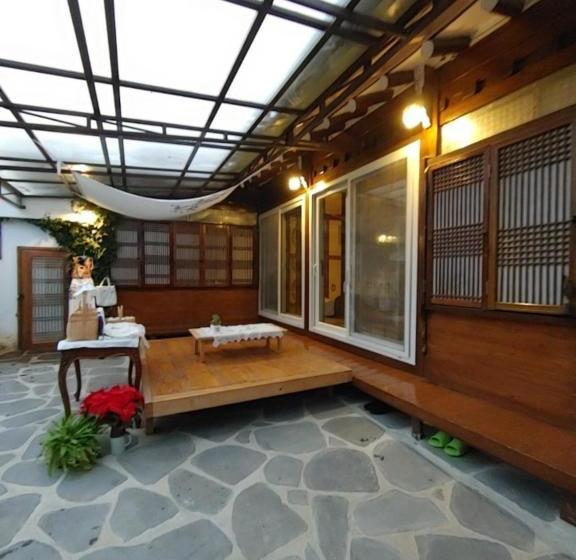 Pensión Yujeong Hanok Guesthouse