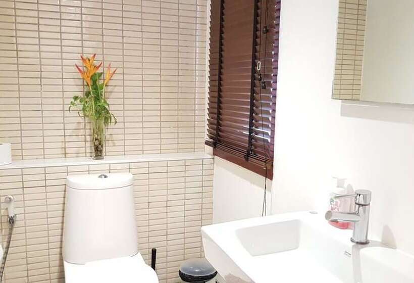 Pranaluxe Pool Villa Holiday Home