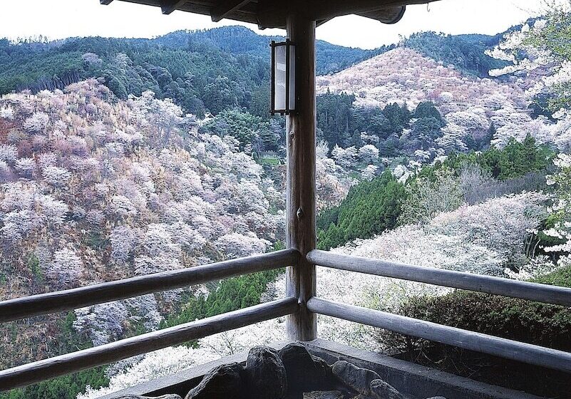 Рёкан Yumoto Hounoya