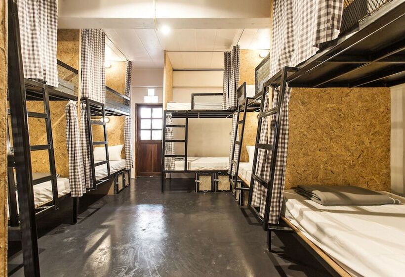 Stockhome Hostel Ayutthaya