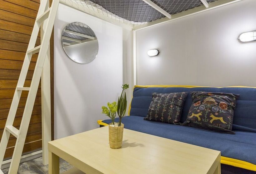 Stockhome Hostel Ayutthaya