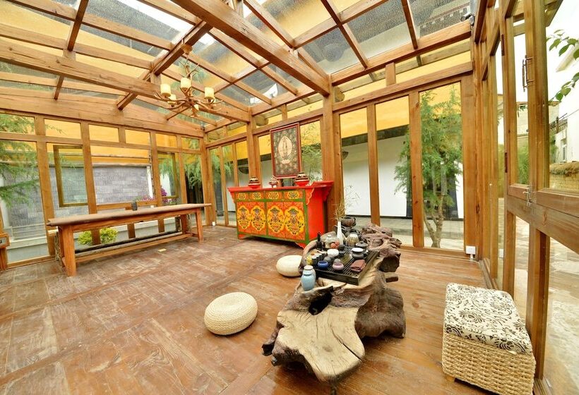 Отель Shangri La Guanshanyue Inn