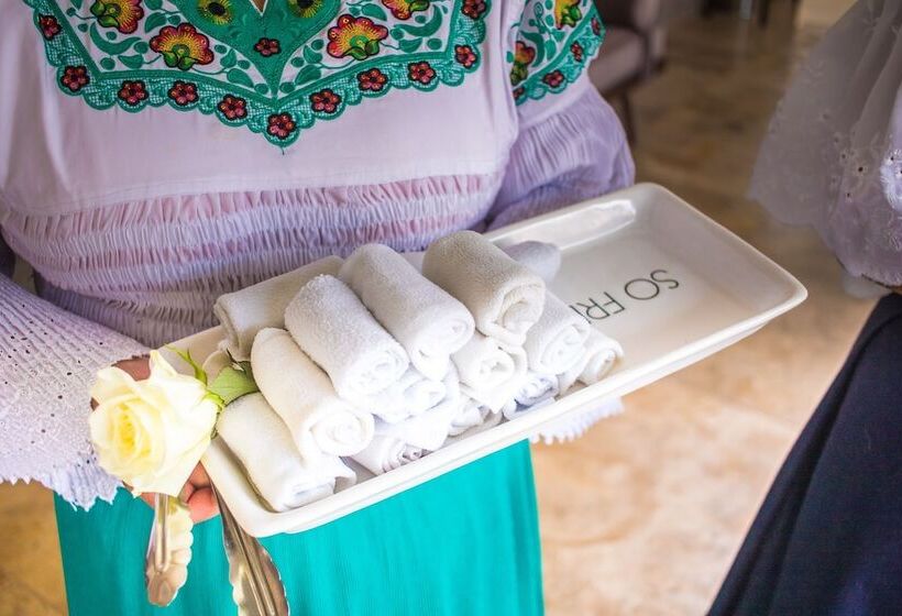 호텔 Medina Del Lago