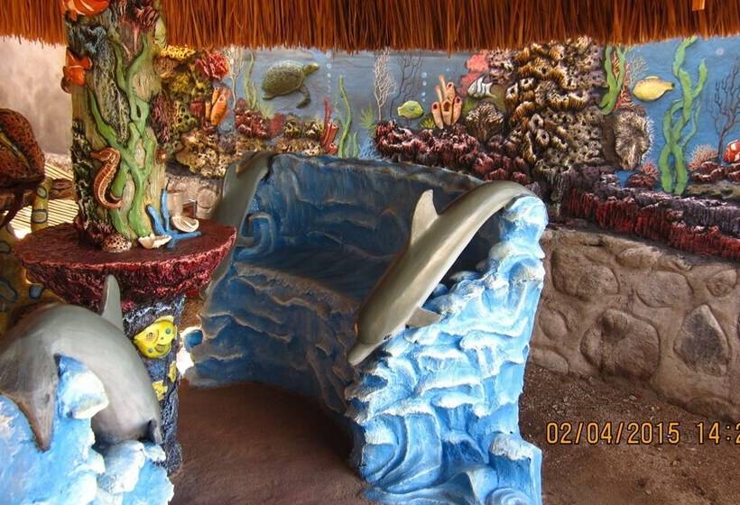 تختخواب و صبحانه Larantuka Beach Apartments