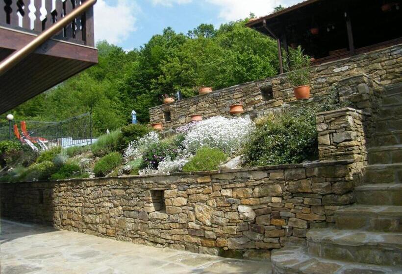 Family Hotel Chiflik Hills