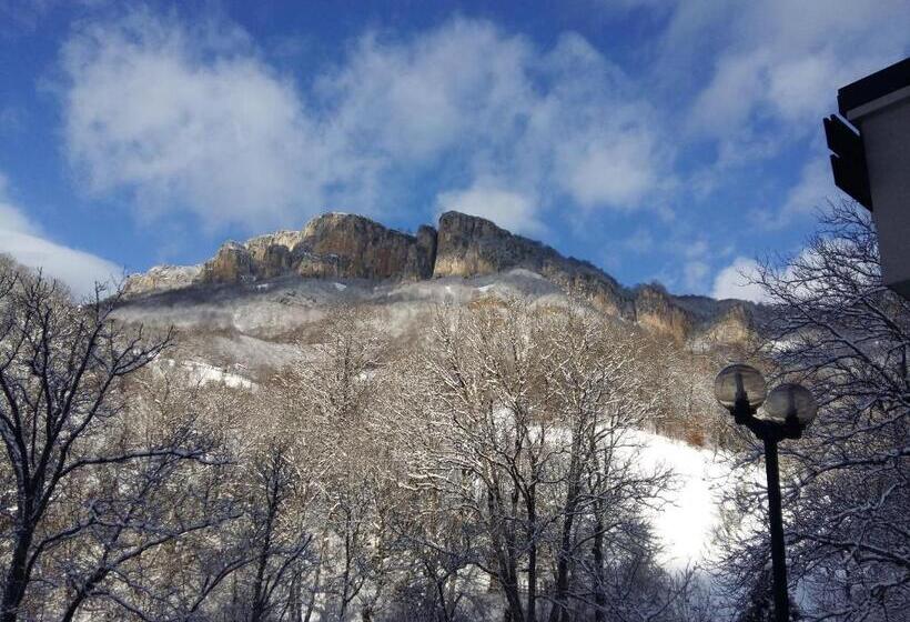 Family Hotel Teteven