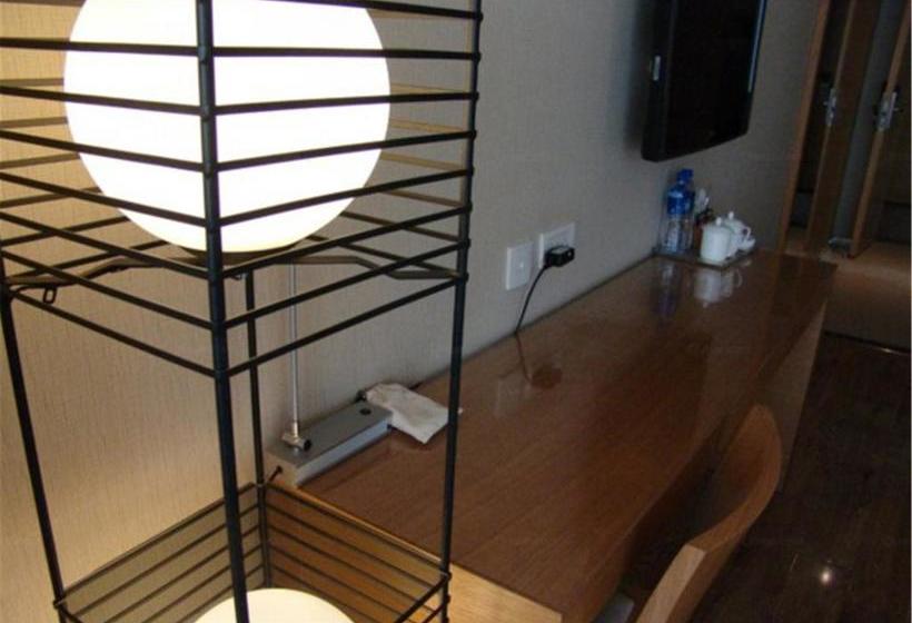 酒店 Feitian Meiju Weiyuan Road Branch