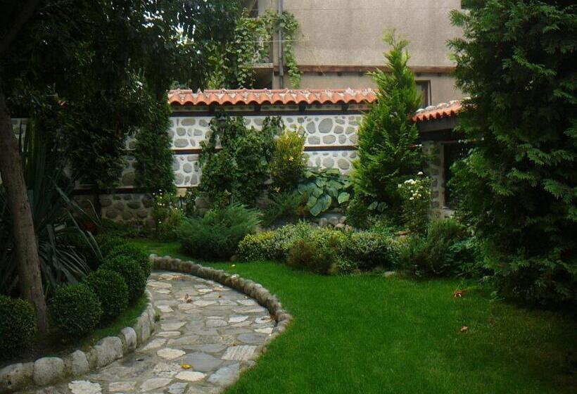 호텔 къща за гости типик