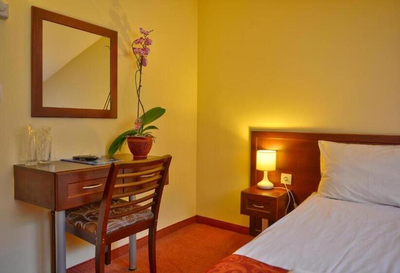 בית מלון כפרי Balkan