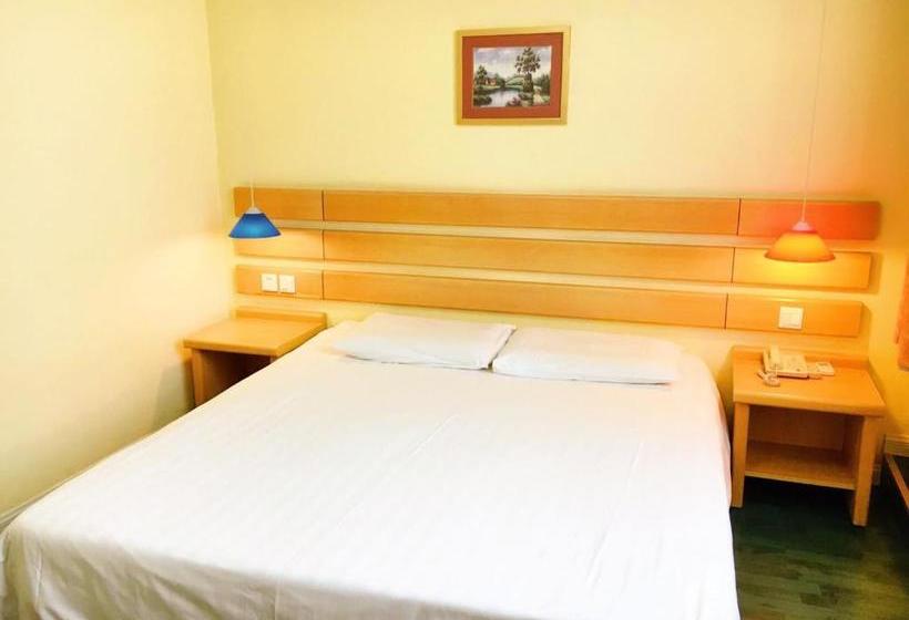 Отель Home Inn Rizhao Ji Nan Road Wanpingkou