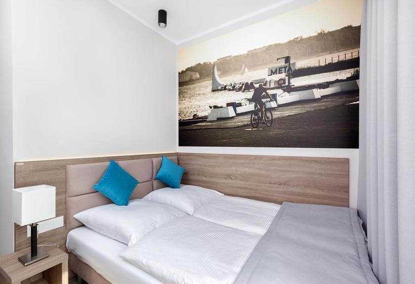 Отель Meet Poznań