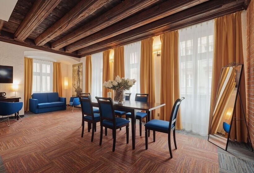 ホテル Palazzo Rosso Old Town