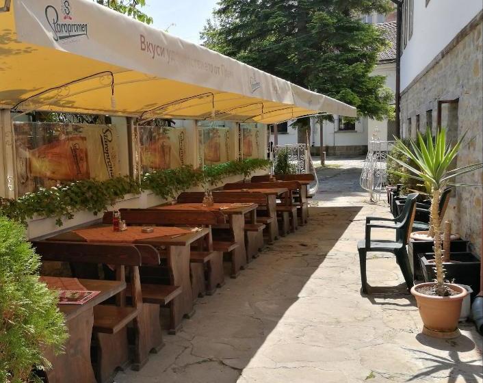 Family Hotel Rositsa