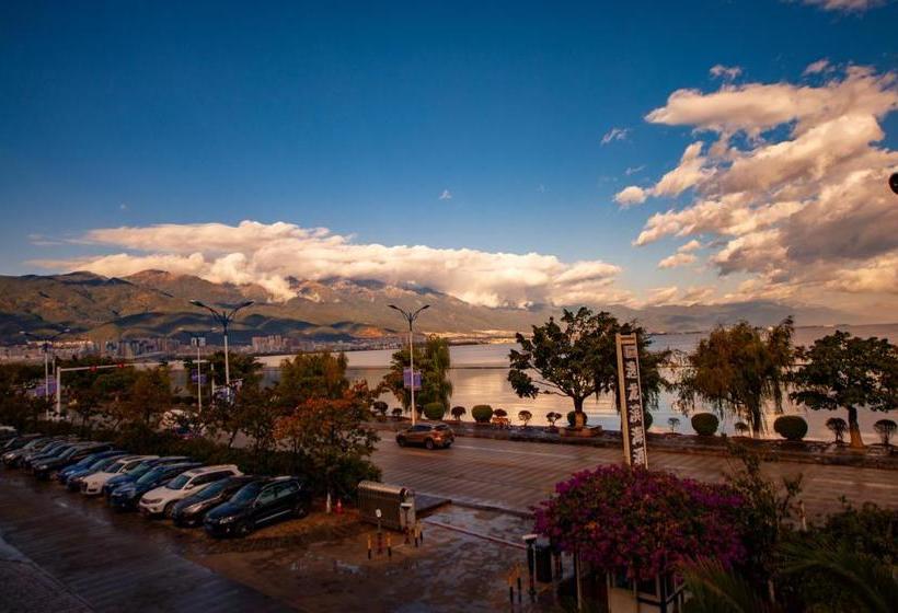 Отель Yilong Binhai