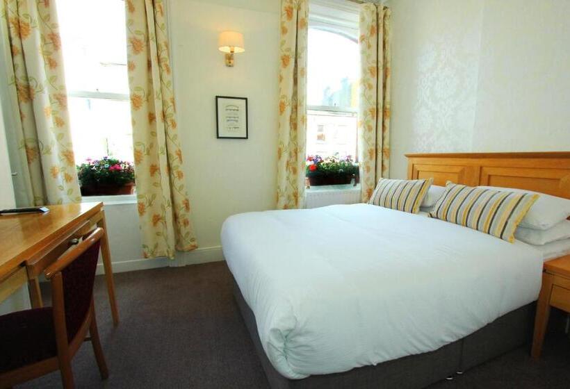 פנסיון Eccles Townhouse