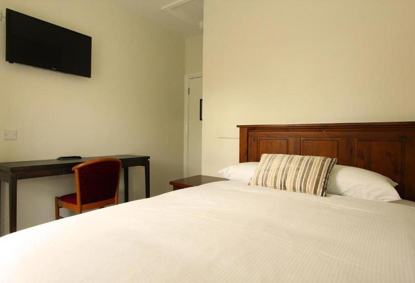 פנסיון Eccles Townhouse