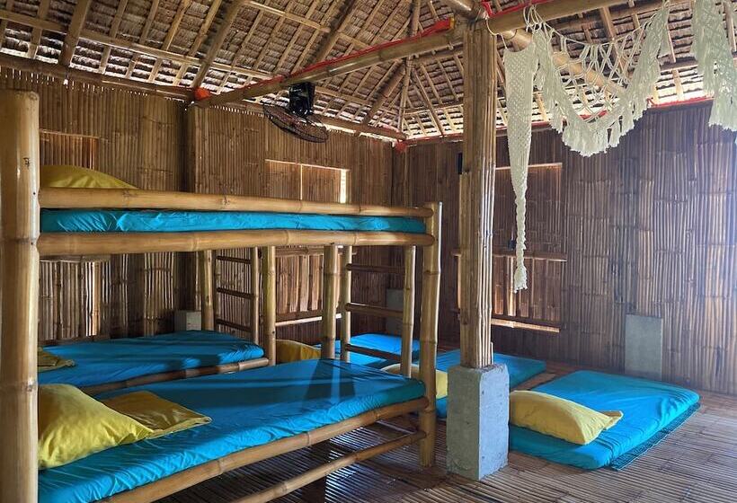 הוסטל Rustique Rue