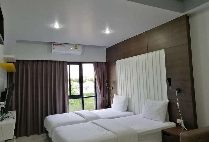 ホテル Baan Bangkok 97