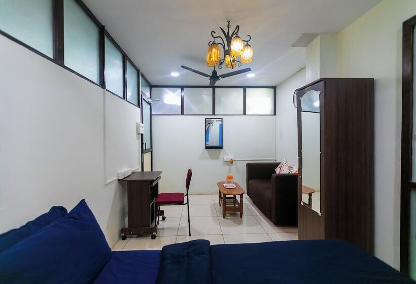 تختخواب و صبحانه Roscotel Bay Stays 2bhk Near White Town