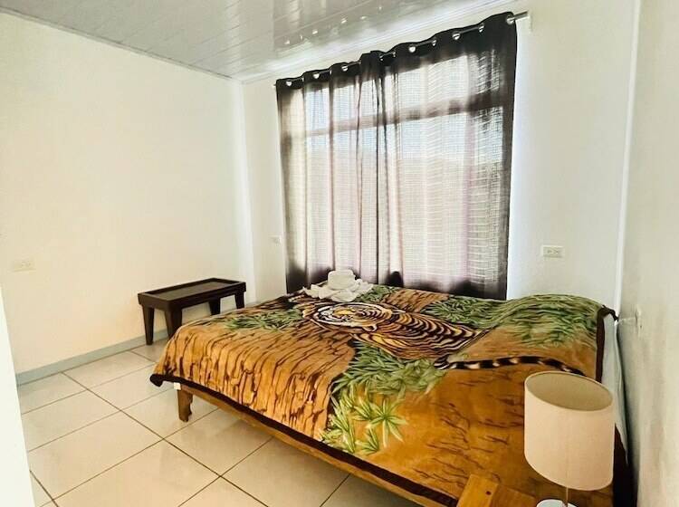 مبيت وإفطار Cabinas Nuestra Kasa