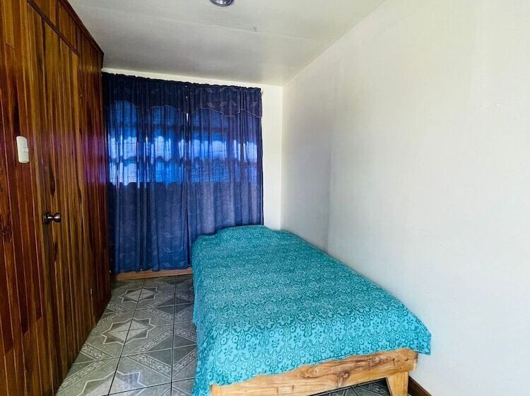 مبيت وإفطار Cabinas Nuestra Kasa