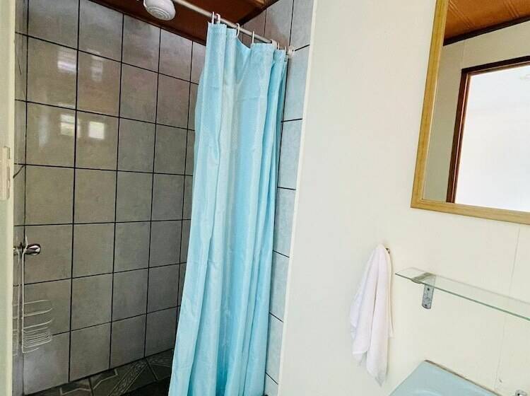 مبيت وإفطار Cabinas Nuestra Kasa