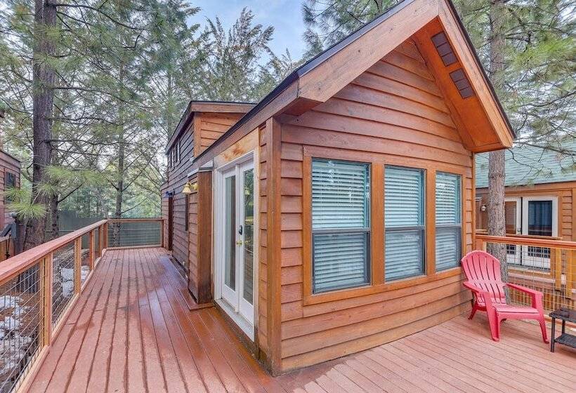Cozy Lake Almanor Cabin, Outdoor Adventures Galore