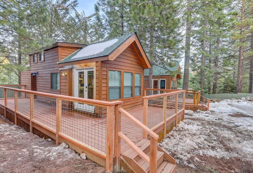 Cozy Lake Almanor Cabin, Outdoor Adventures Galore