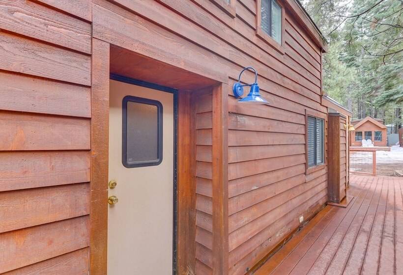 Cozy Lake Almanor Cabin, Outdoor Adventures Galore