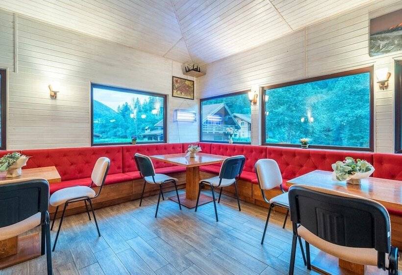 호텔 Resort 7 Crai