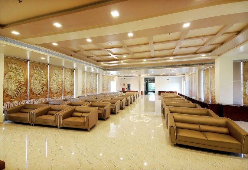 Amarvilas Hotel And Resort