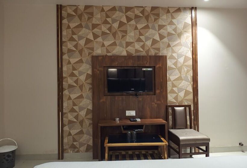 Hotel Apratim Lodging & Boarding